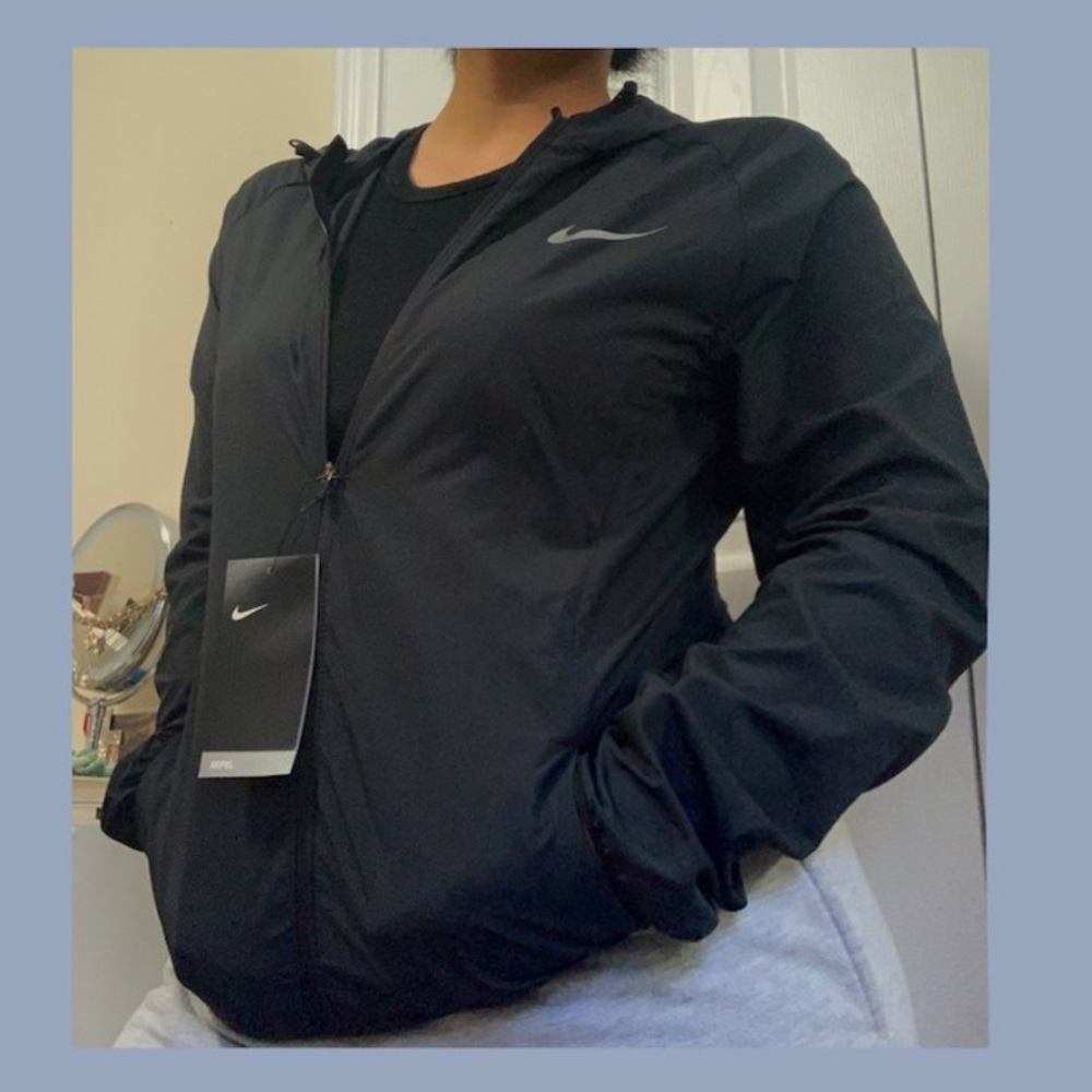 Nike wind breaker